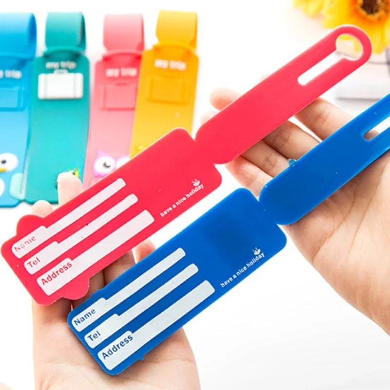 Urocza silikonowa zawieszka do – Travel Accessories Name recenzja i cena